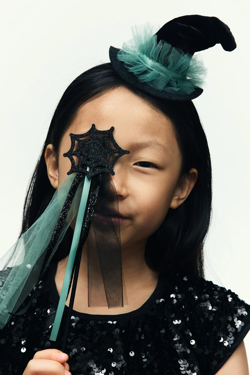 اتش اند ام طقم تنكري بشكل فستان الساحرة