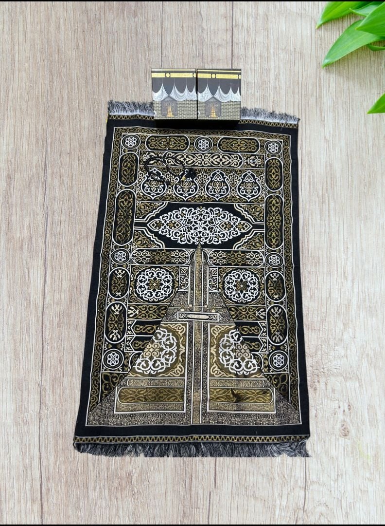 دريمزون سجادة صلاة الكعبة بتصميم فاخر باللون الأسود