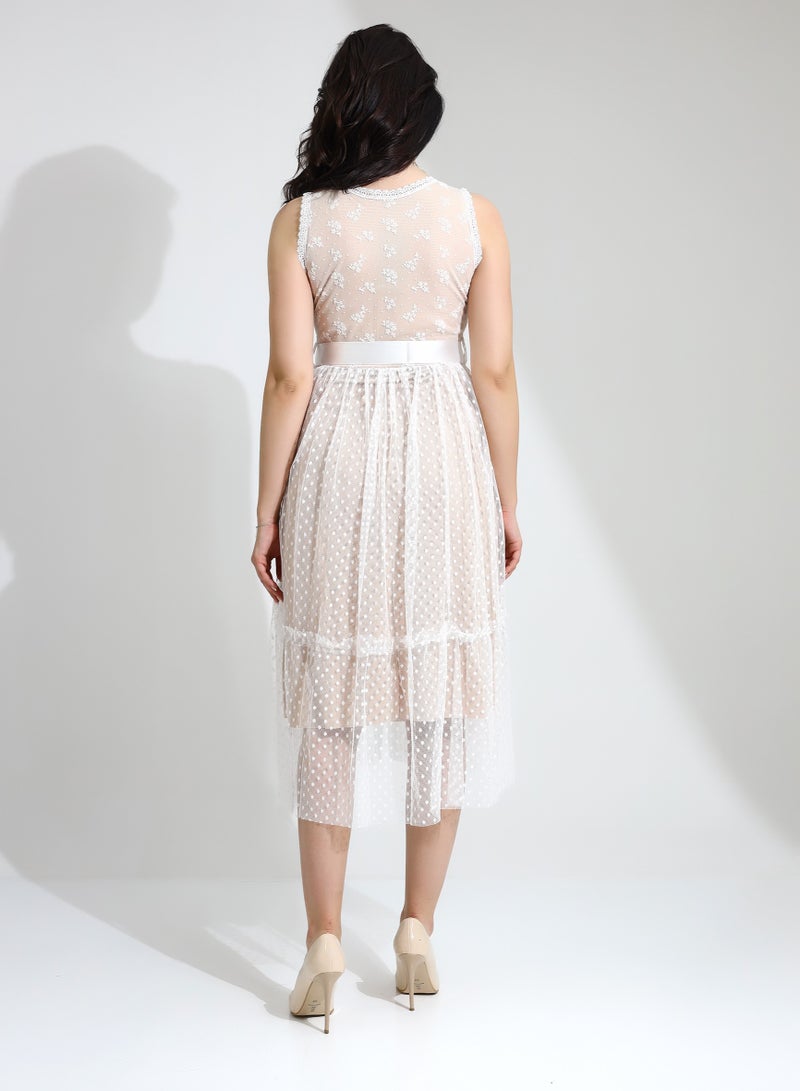 Elegant Dress With An V-Neck And High Quality - Image 4