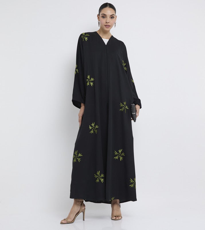 ROZA Black embroidered abaya - Image 5