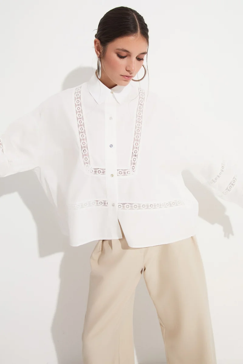 JUNE Women's Exclusive Oversize/loose Cut 100% Cotton Guipure Detailed Shirt