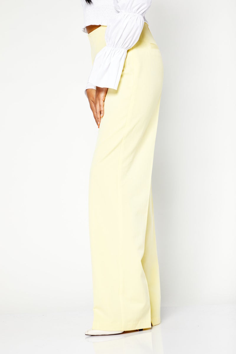 NA-KD Women Regular Fit Solid Trousers, Yellow - Image 3