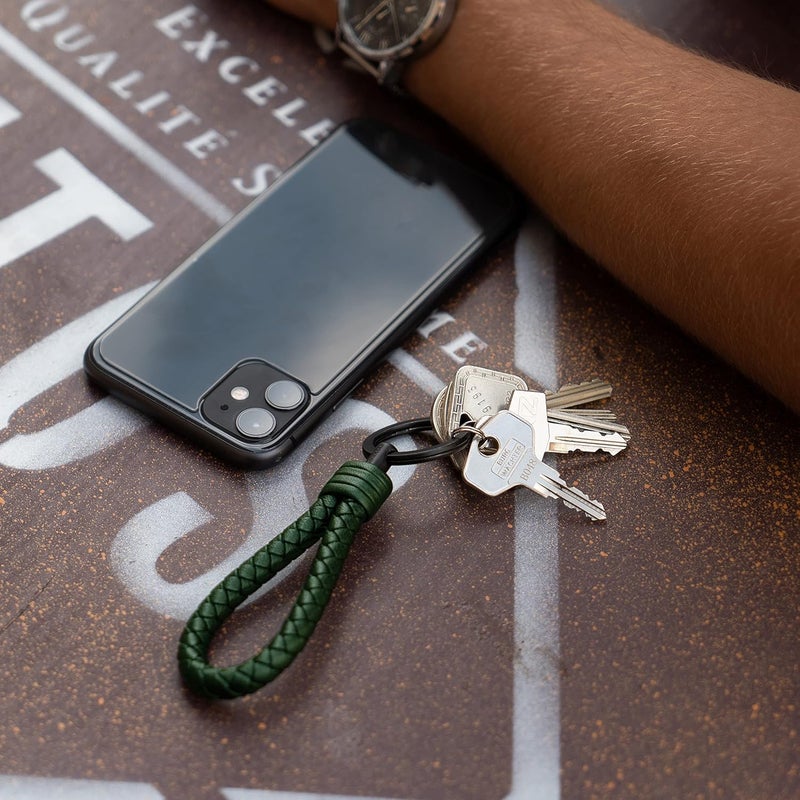 SERASAR Leather Cord With Stainless Steel Key Chain - Additional Rings For Small Keys - Ideal For Car, Motorcycle, Bicycle And House - Keychain With Gift Box - Image 5