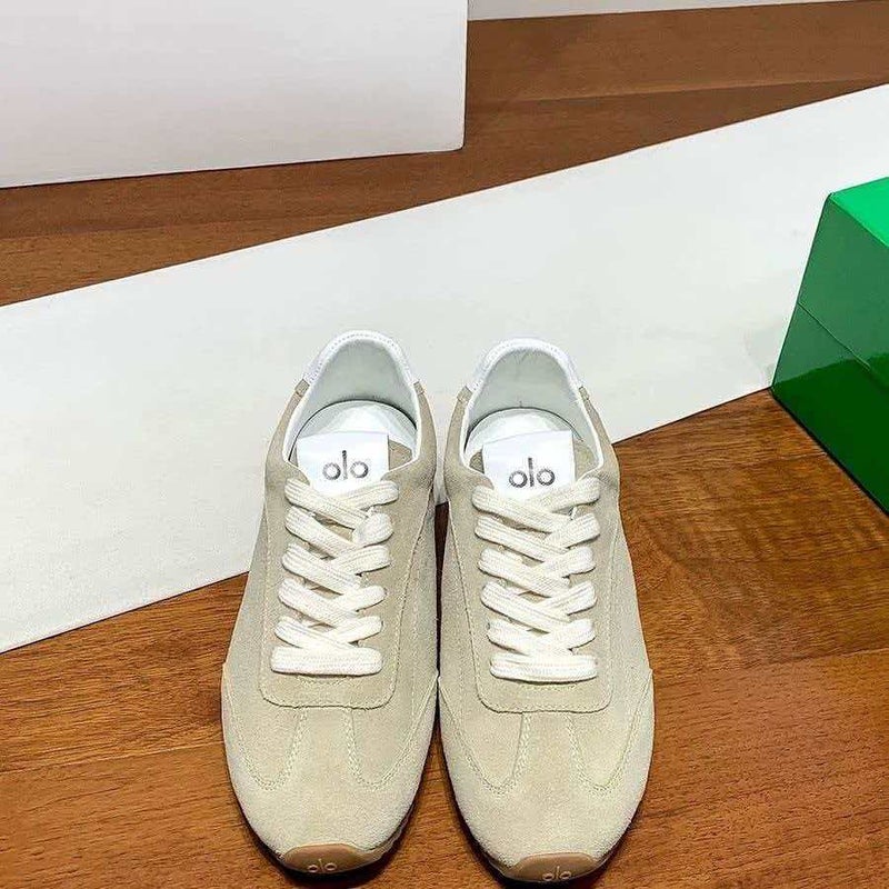 Women's Low Top Sneaker Breathable Lightweight Casual Shoes with Soft Cushion and Height Increase - Image 4