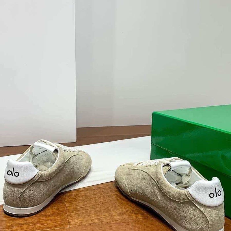 Women's Low Top Sneaker Breathable Lightweight Casual Shoes with Soft Cushion and Height Increase - Image 5