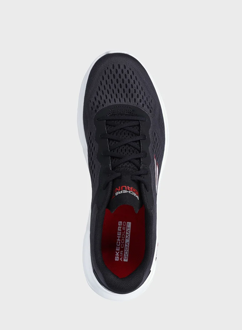 SKECHERS Go Run 7.0