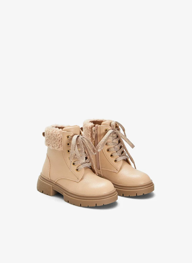 كيابي بوت للكاحل مبطن بالفرو الصناعي بيج