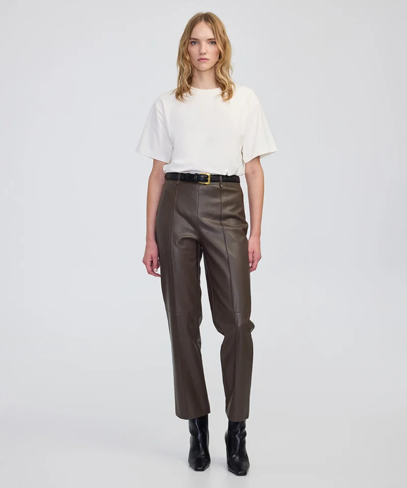ابيكول Leather-Effect Straight-Leg Trousers