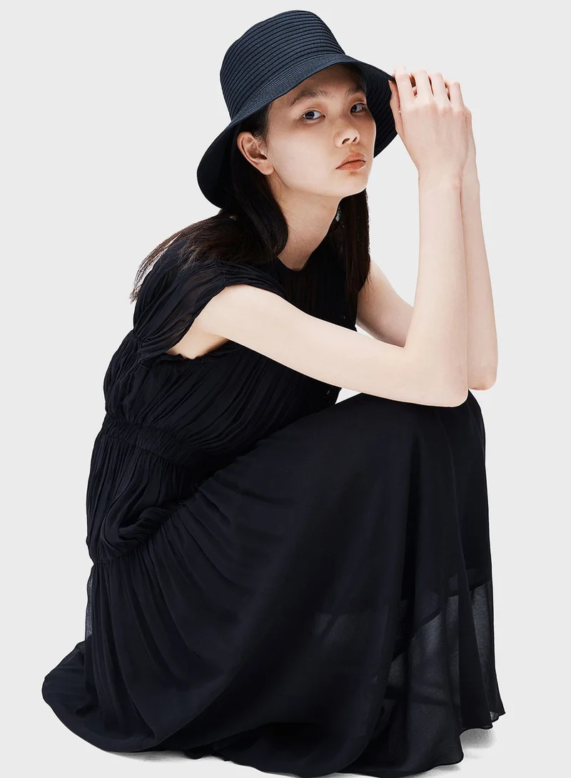 اتش اند ام Bucket Hat