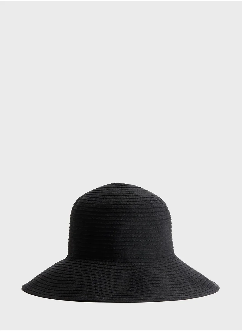 اتش اند ام Bucket Hat