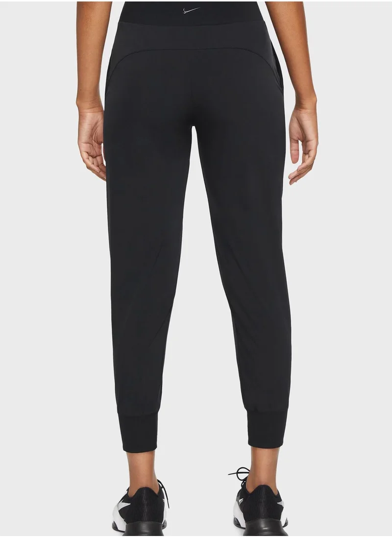 Nike Dri-Fit Bliss 7/8 Sweatpants