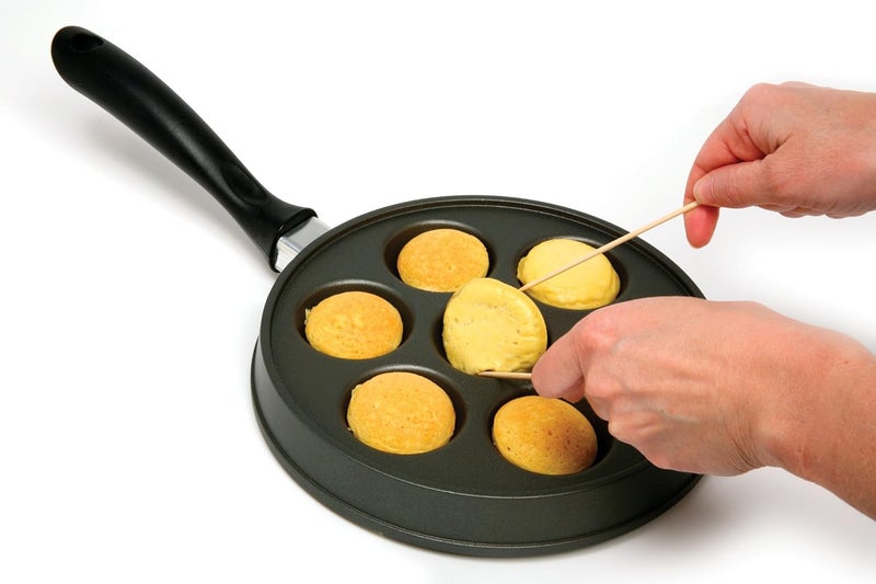 Norpro Nonstick Stuffed Pancake Pan, Munk/Aebleskiver/Ebelskiver 16.5″ x 9″ x 1.25″ Black - Image 3