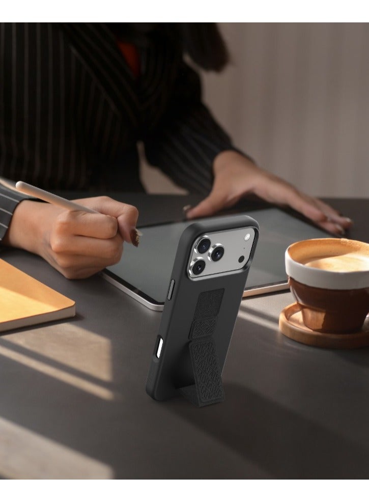 ليفيلو جراب مورفيكس سيليكون لهاتف iPhone 17 Pro Max مع قبضة جلدية لتثبيت آمن / مصد مقاوم للصدمات / غطاء خلفي بتصميم نحيف / حواف مرتفعة للكاميرا والشاشة / سيليكون سائل مريح / حافة مرتفعة - أسود - Image 2