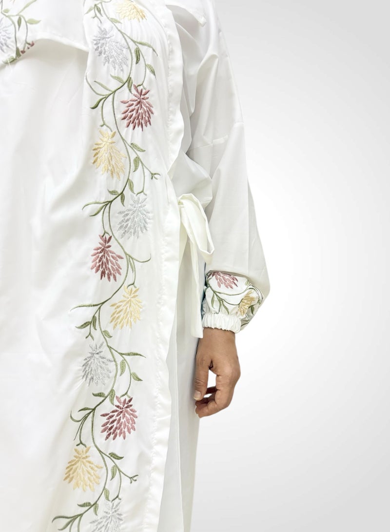 A Very Soft And Comfortable Prayer Dress Embroidered With Striped Floral Designs Consisting Of One Piece Includes a Veil And It Covers The Whole Body With A Uniform And Wide Size Suitable For All Bodies