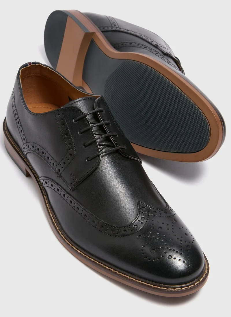 ماتلان Black Leather Brogue Shoes
