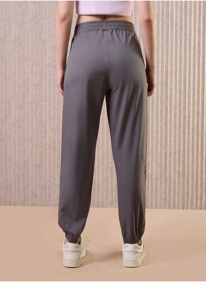 تكنوسبورت Women Grey Solid 2-Way Stretch Joggers