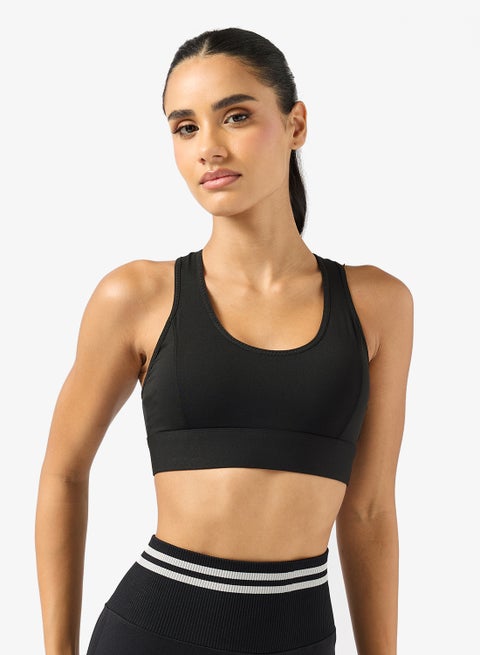 حمالة صدر رياضية بتفاصيل شبكية وإغلاق خلفي