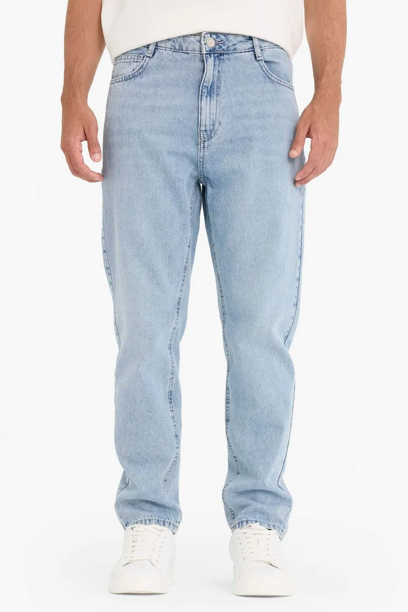Defacto  90's Slim Fit Skinny Leg Washed Jeans for Men | Best Price UAE