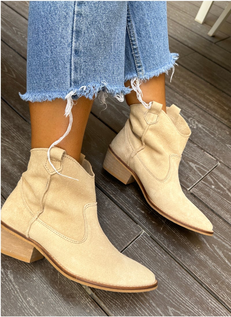 Bibibs & Co Cossacks Nubuck Ankle Boots Light Beige  - Image 3