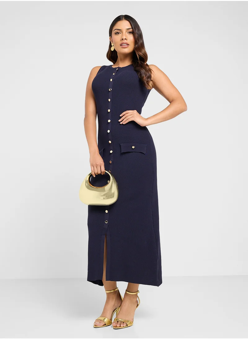 ايلا Sleevless Shift Dress