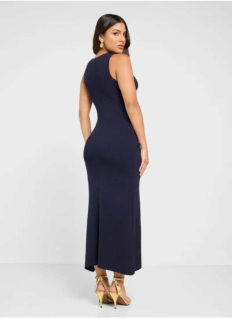 ايلا Sleevless Shift Dress