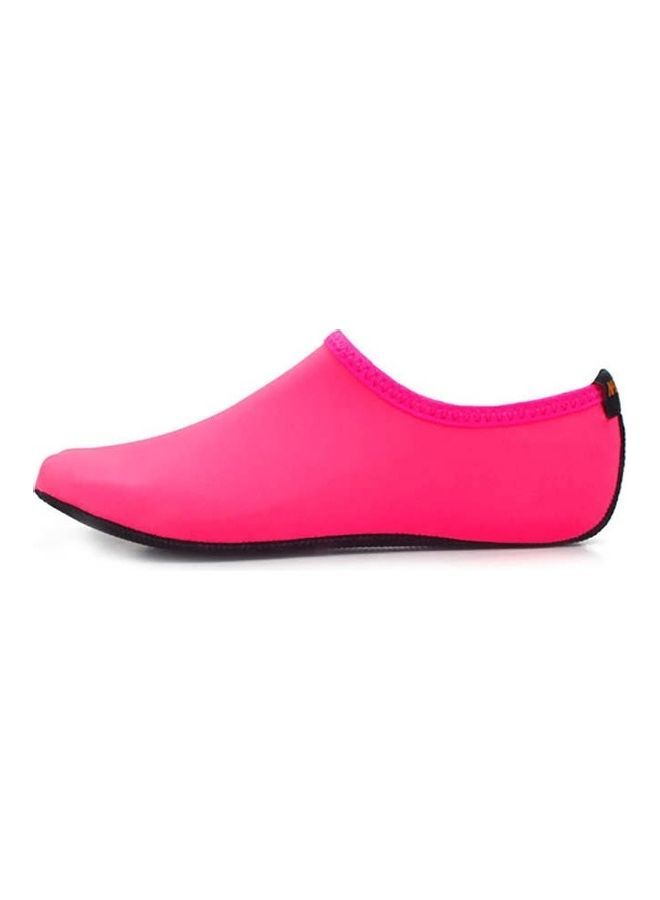 NIBEMINENT Pair Of Non-Slip Diving Shoes - Image 1