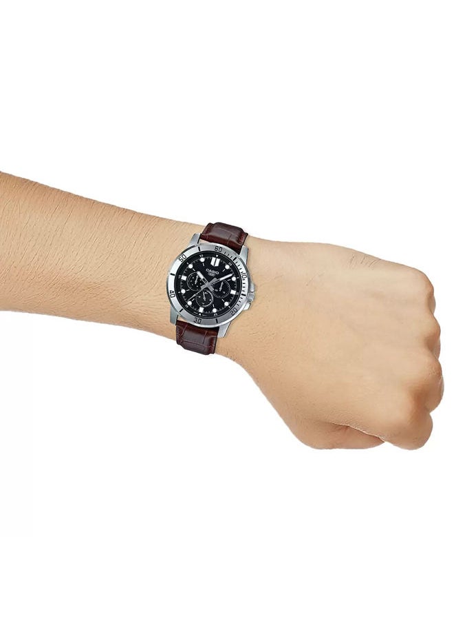 CASIO Rubber Chronograph Watch MTP-VD300L-1EUDF  - Image 4