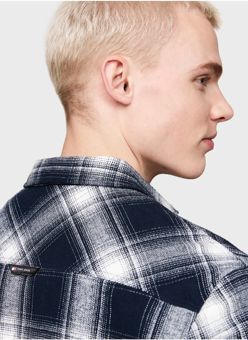 TOMMY JEANS Logo Print Regular Fit Shirt