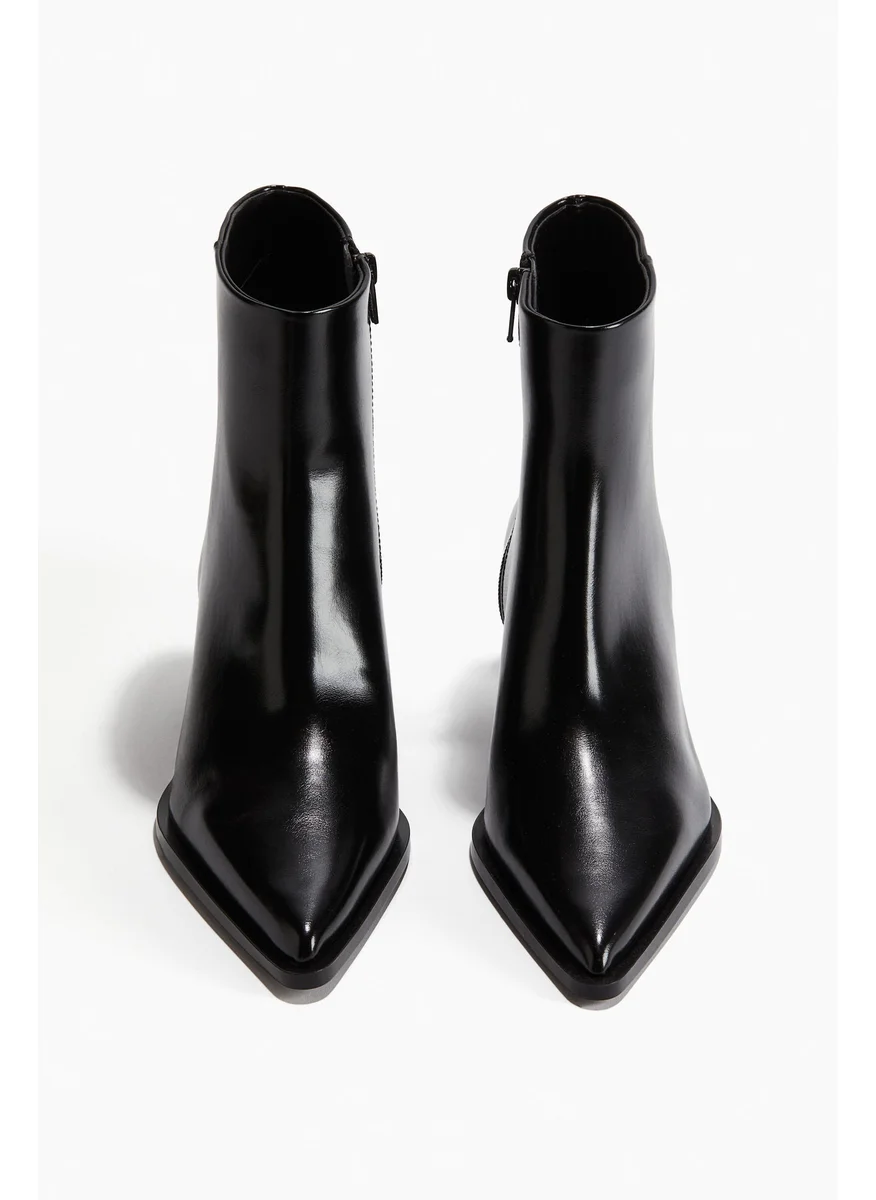 اتش اند ام Pointed Ankle Boots