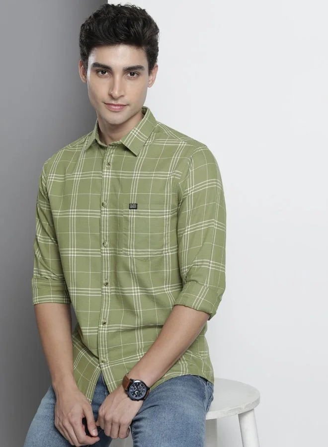 The Indian Garage Co Men Slim Fit Checkered Full Sleeves Spread Collar Casual Shirt
