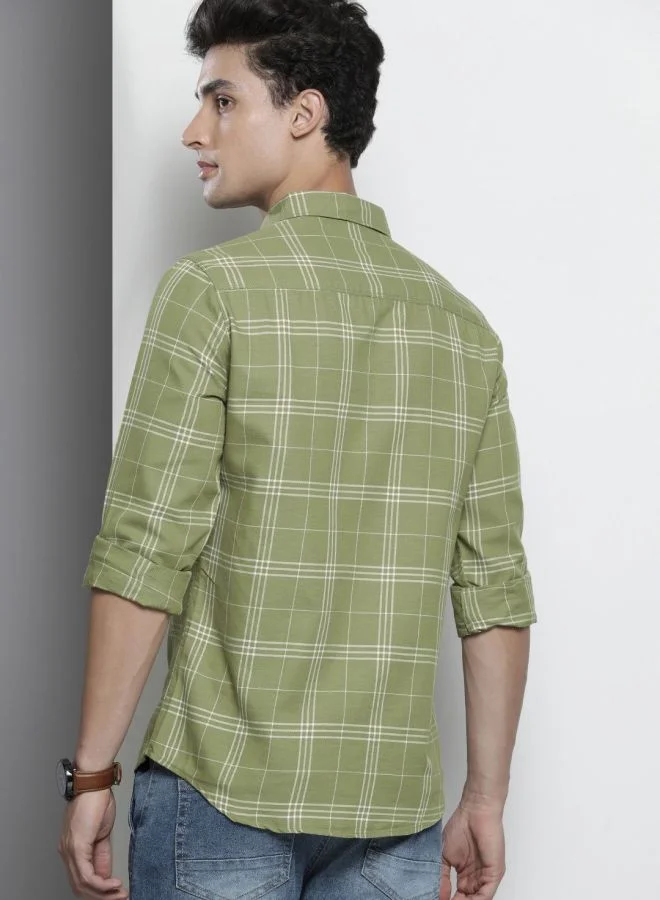 The Indian Garage Co Men Slim Fit Checkered Full Sleeves Spread Collar Casual Shirt