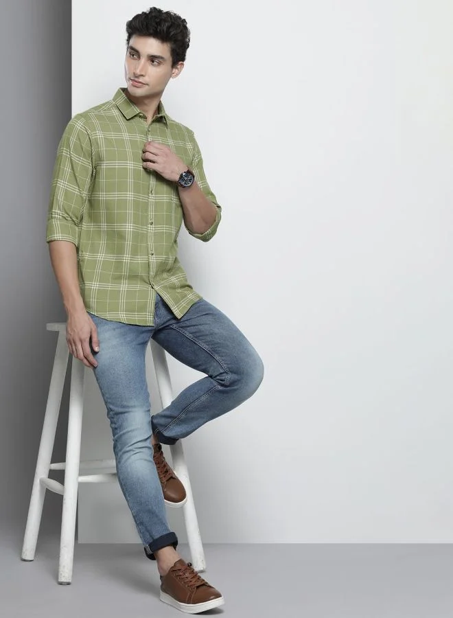The Indian Garage Co Men Slim Fit Checkered Full Sleeves Spread Collar Casual Shirt