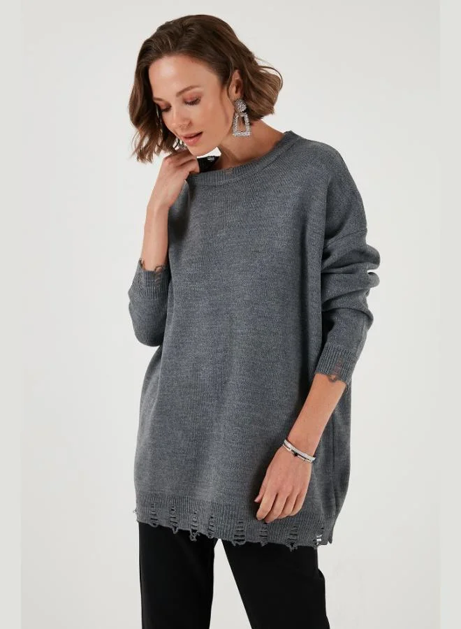 ليلا كنزة ليلا بياقة دائرية ممزقة للنساء