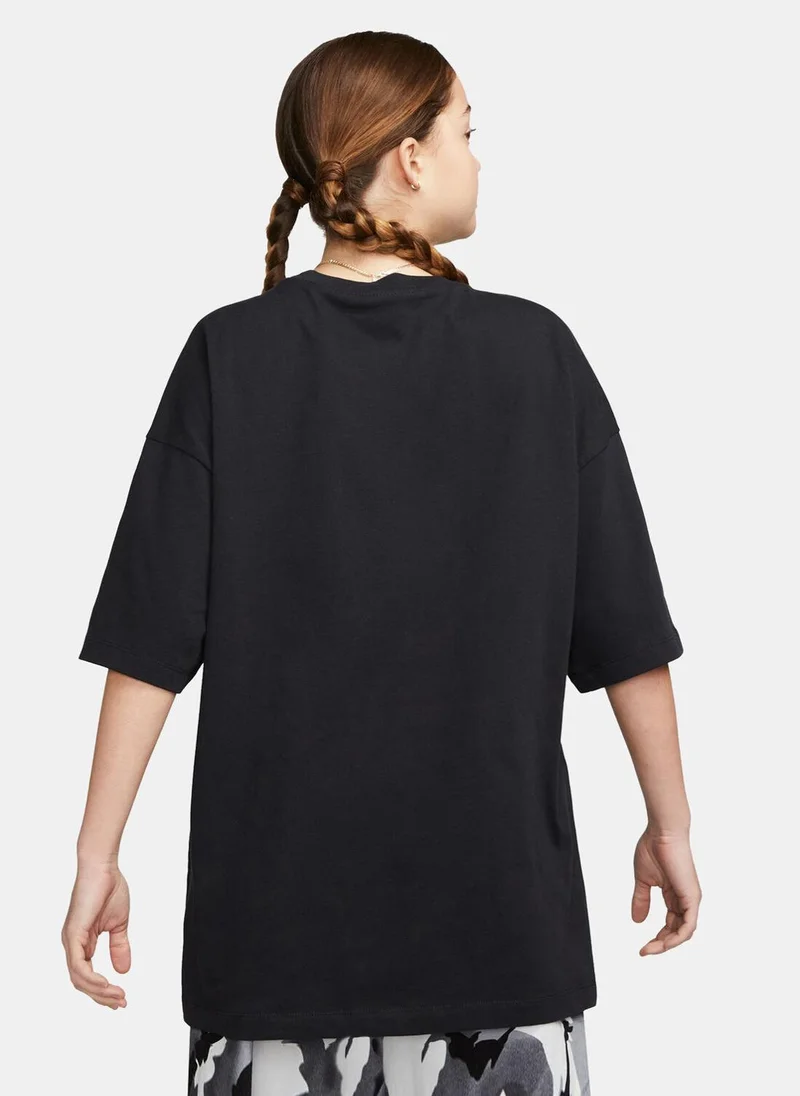 Nike Women's Sportswear Essential T-Shirt