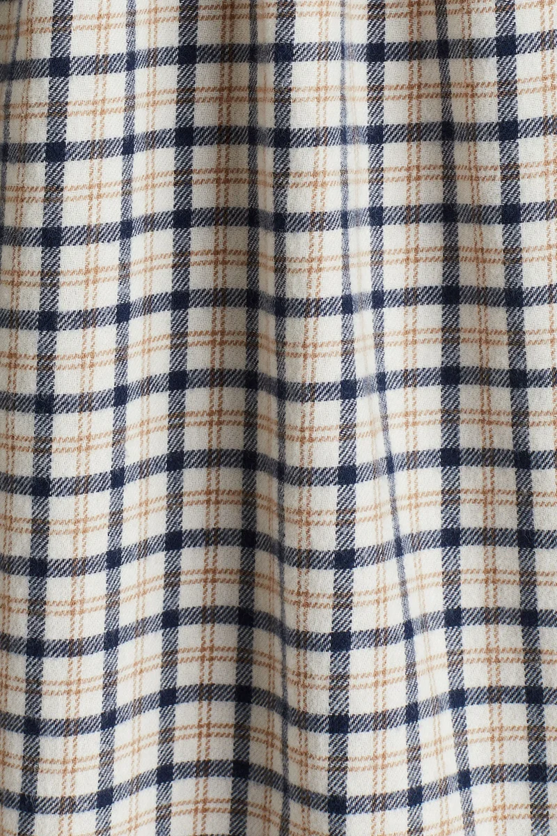 اتش اند ام بلوزة بتفاصيل مكشكشة