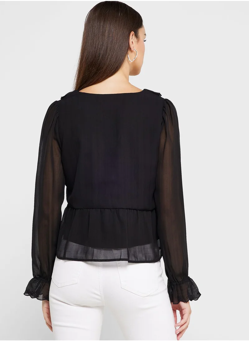 VERO MODA V-Neck Ruffle Top