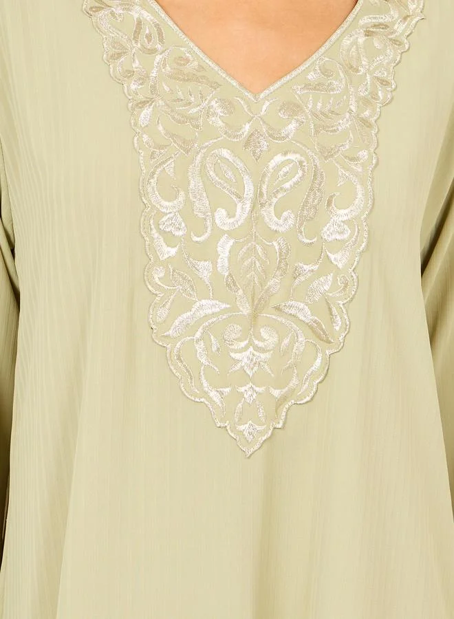 Styli Embroidered Patch Striped Jalabiya