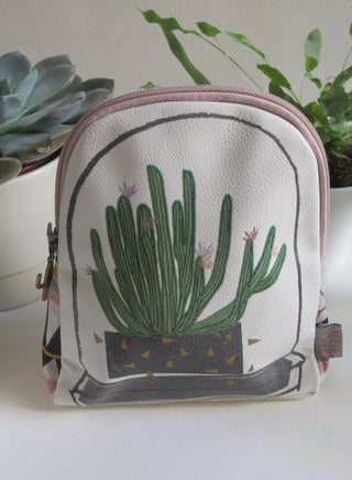 Urban Garden Make up - pzsku/Z5C63ABF70A80174C8CFDZ/45/_/1727760778/6d36938c-d09b-482c-942d-73cb276b3a46
