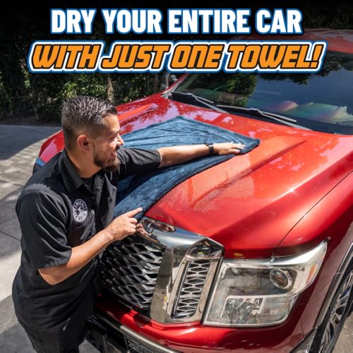 Chemical Guys Megalodon Large, Super Absorbent and Soft Microfiber Towels for Cars, Trucks, SUVs, & More, Dark Blue (24 in. x 36 in.) - Image 2