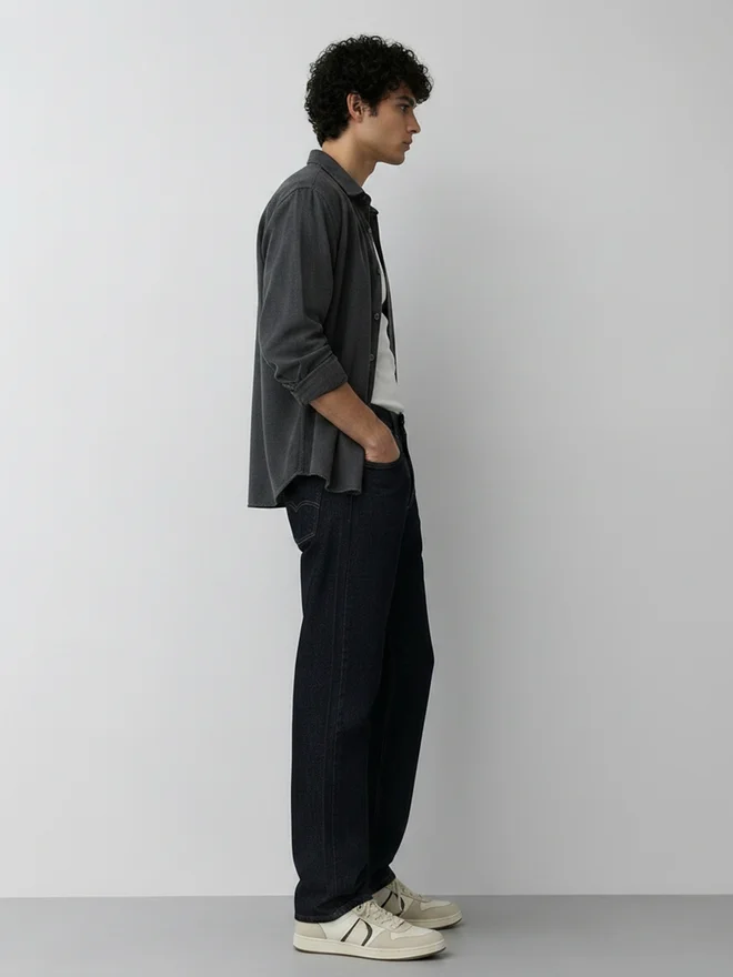 Styli black Regular Fit Washed Jeans with Embroidered Pocket Detail for Men | Best Price UAE