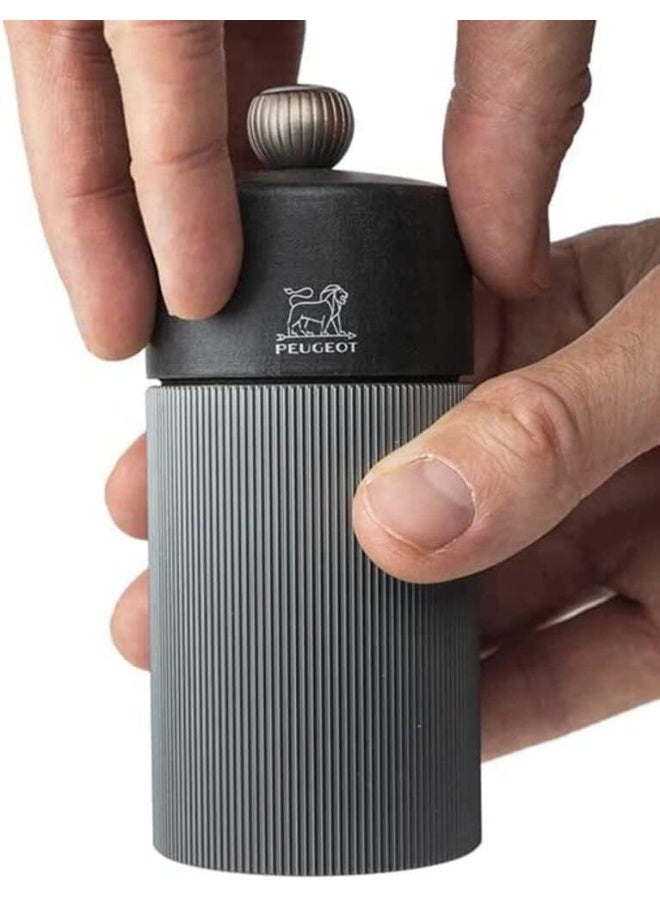 Peugeot Line Salt Mill 12cm Dark Carbone. Wood & Aluminum Body. Mechanism with . Made in France. - Image 4