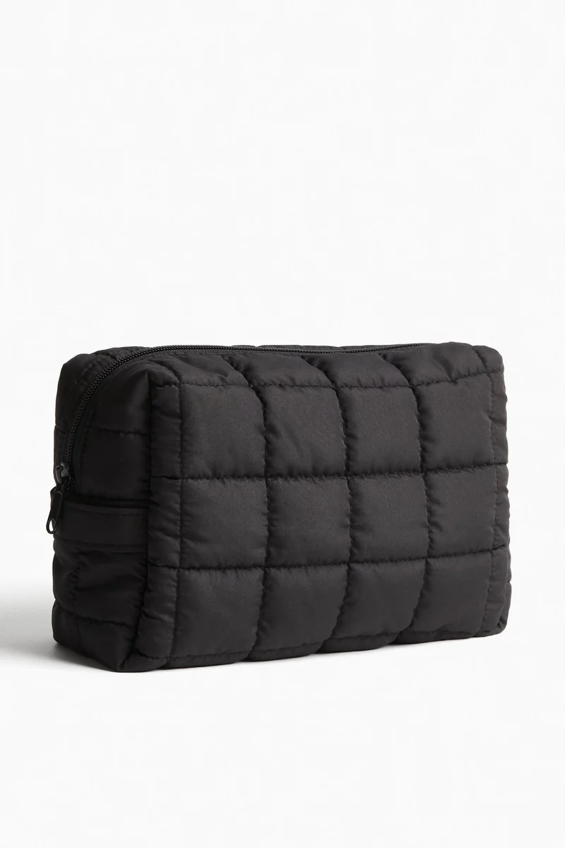 اتش اند ام حقيبة تغيير مبطنة