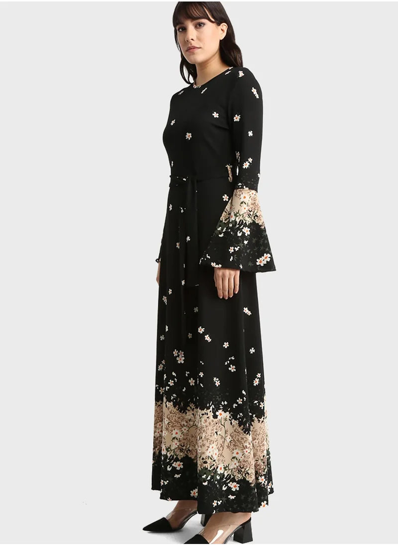 Tavin by Modanisa Crew Neck Floral Print Dress