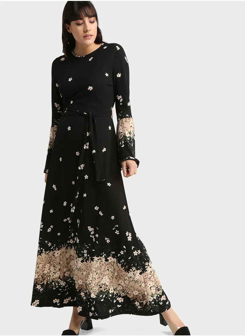 Tavin by Modanisa Crew Neck Floral Print Dress