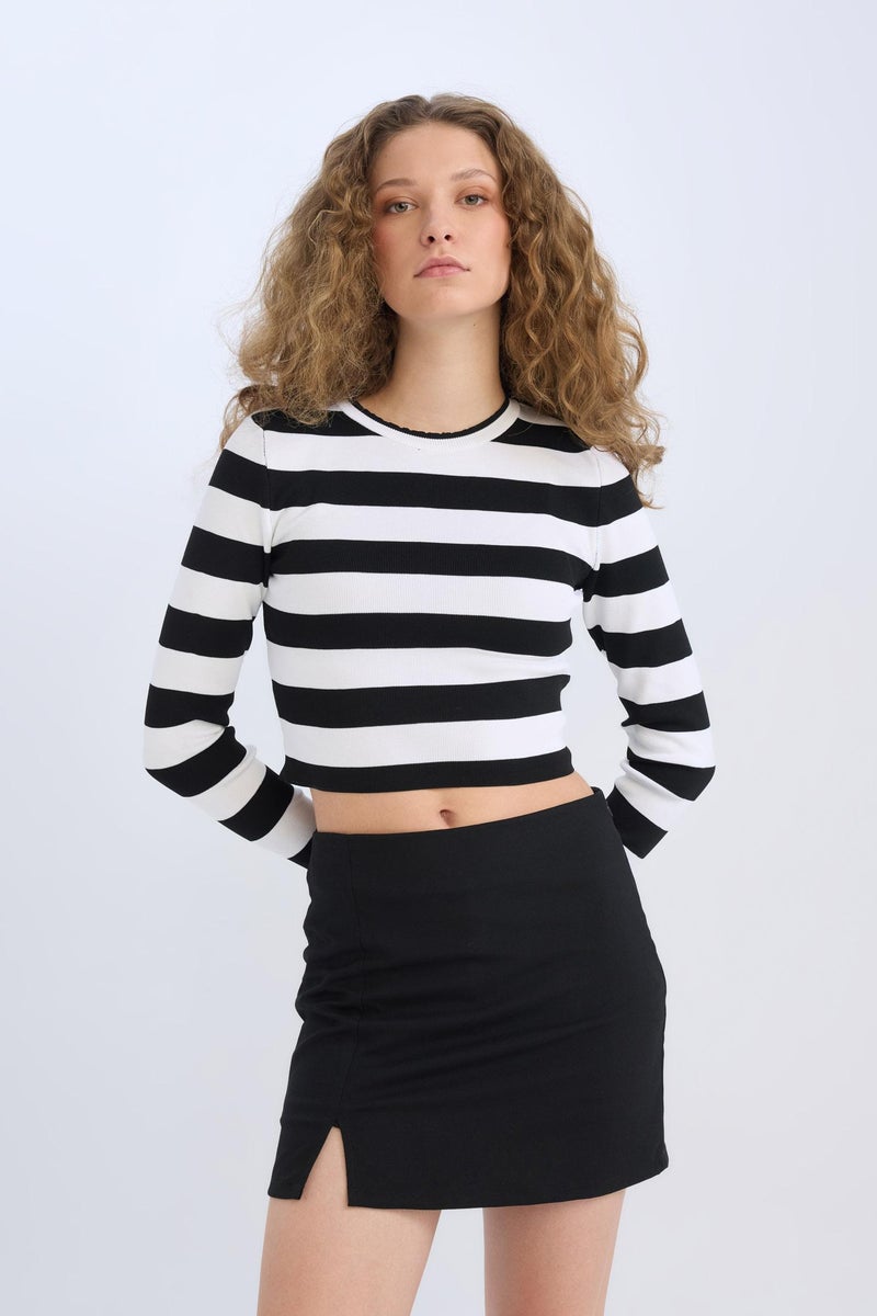 DeFacto Woman Normal Waist Mini Skirt  - Image 2