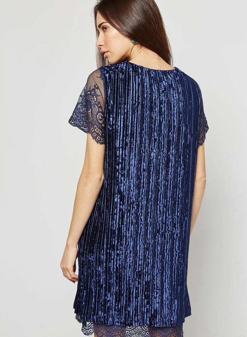 Yumi Lace Sleeve Detail Dress