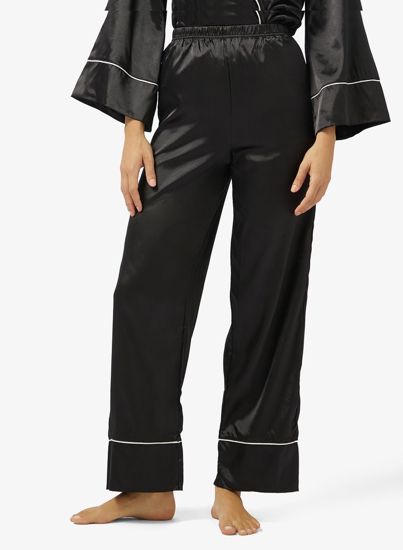 جينجر طقم بيجامة وبلوزة ساتان بحزام ولف - Image 4