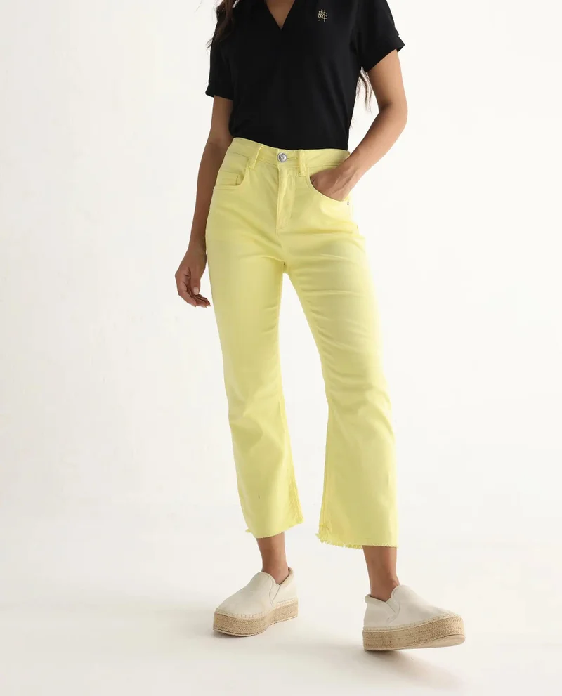 ريريزم Women's Raw Hem Straight Fit Colour Wash Jeans
