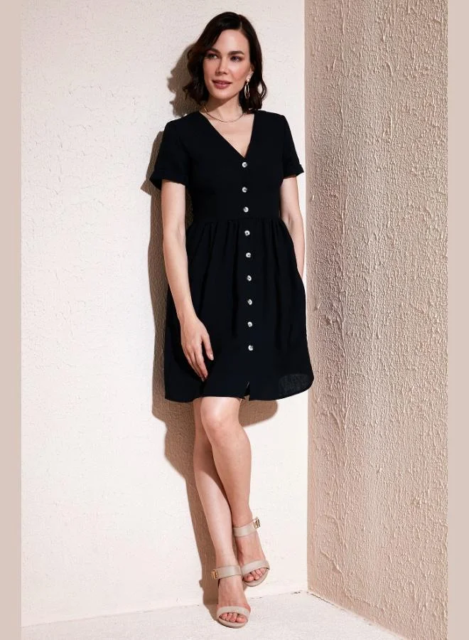 Lela Lela Pocket Front Buttoned Short Sleeve V-Neck Regular Fit Dress Women's Dress 611EL222