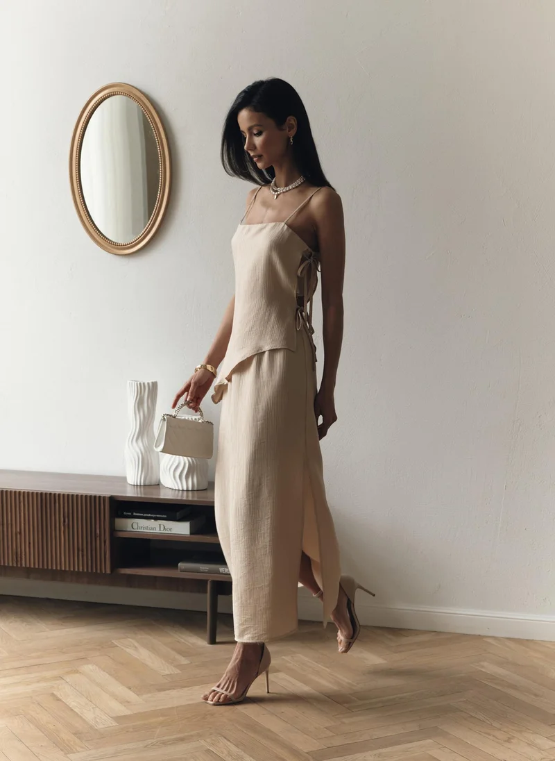 Lichi  Straight maxi skirt from textured fabric for Women | Best Price UAE